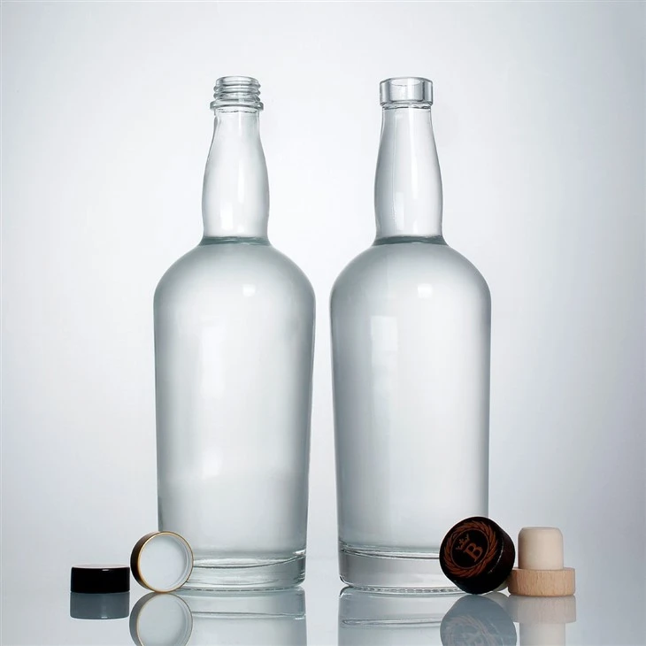 750ml Clear Spirits Glass Bottle Whiskey Whisky Bottle, Bar Top